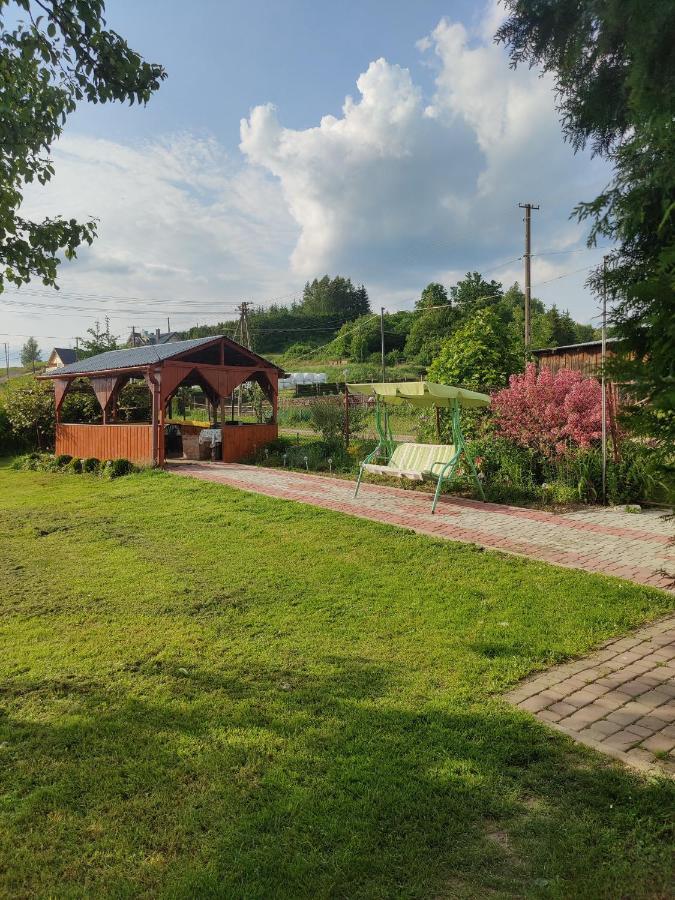 Przy Winogronie Hotel Uherce Mineralne Exterior photo